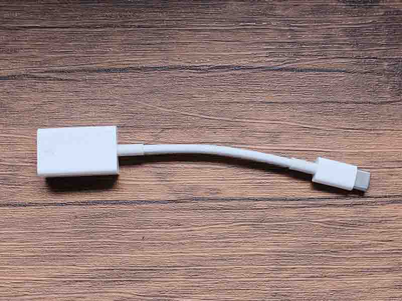 Apple USB-C - USBアダプタの写真