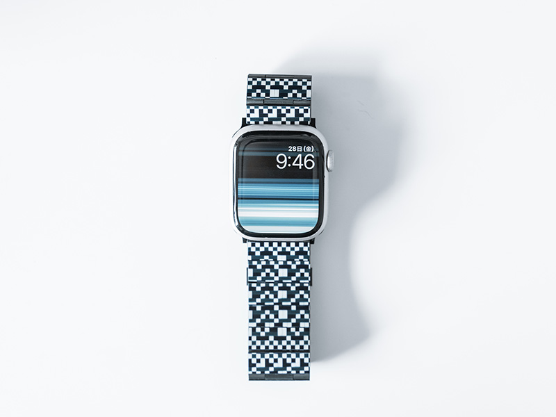 PITAKAのApple Watch用交換バンド「Dreamland ChromaCarbon Band for Apple Watch」
