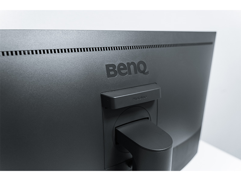 BenQのカラーマネージメントモニター「SW272Q」