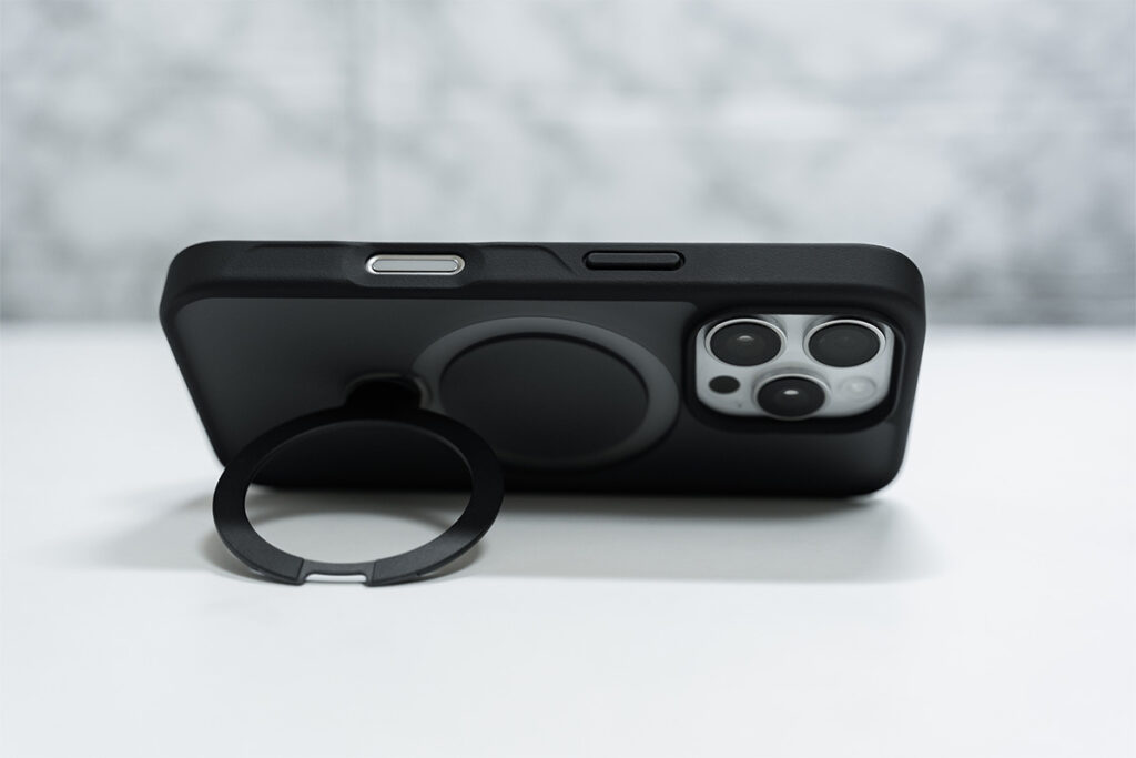 CASEKOO MagicStand Pro レビュー