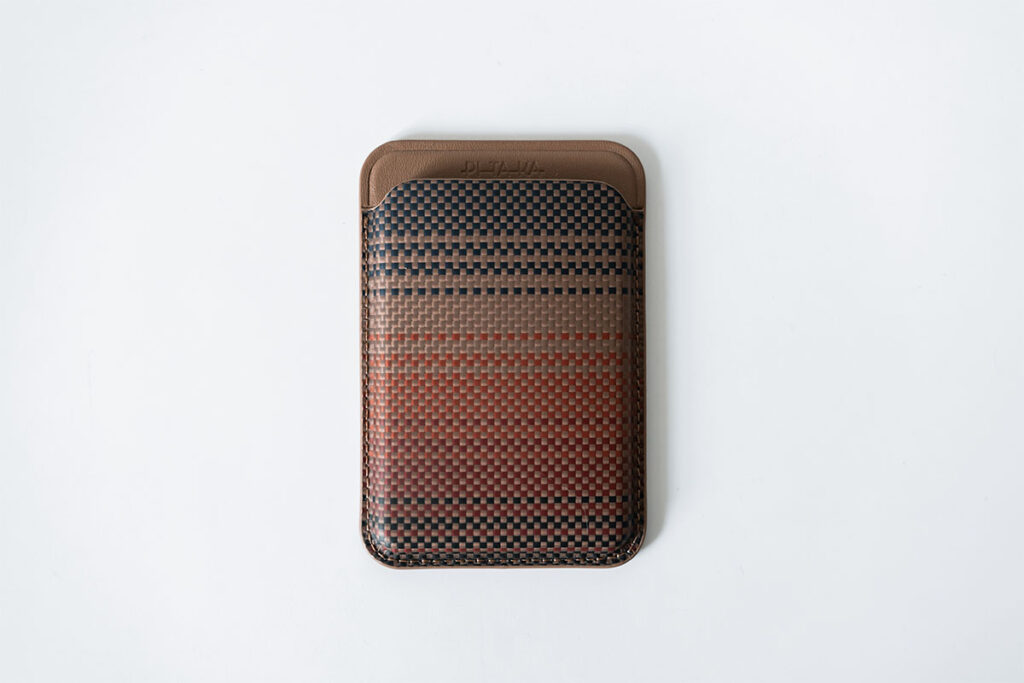 Pitaka Magnetic Woven Wallet AirPods Proケース レビュー