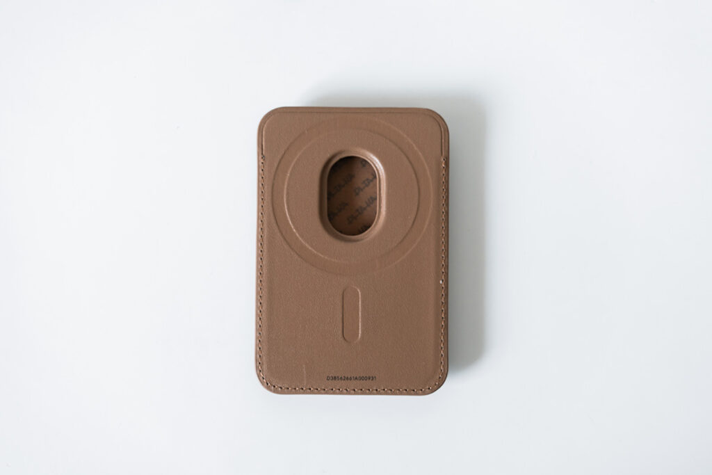 Pitaka Magnetic Woven Wallet AirPods Proケース レビュー