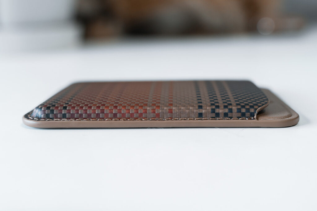 Pitaka Magnetic Woven Wallet AirPods Proケース レビュー