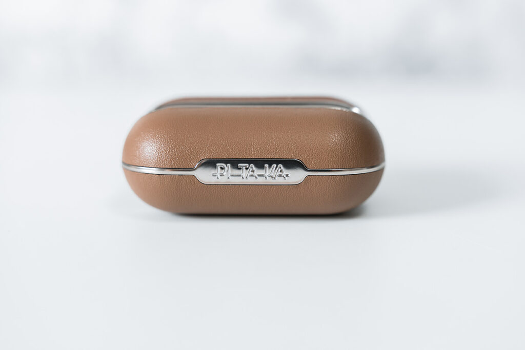 Pitaka Magnetic Woven Wallet AirPods Proケース レビュー