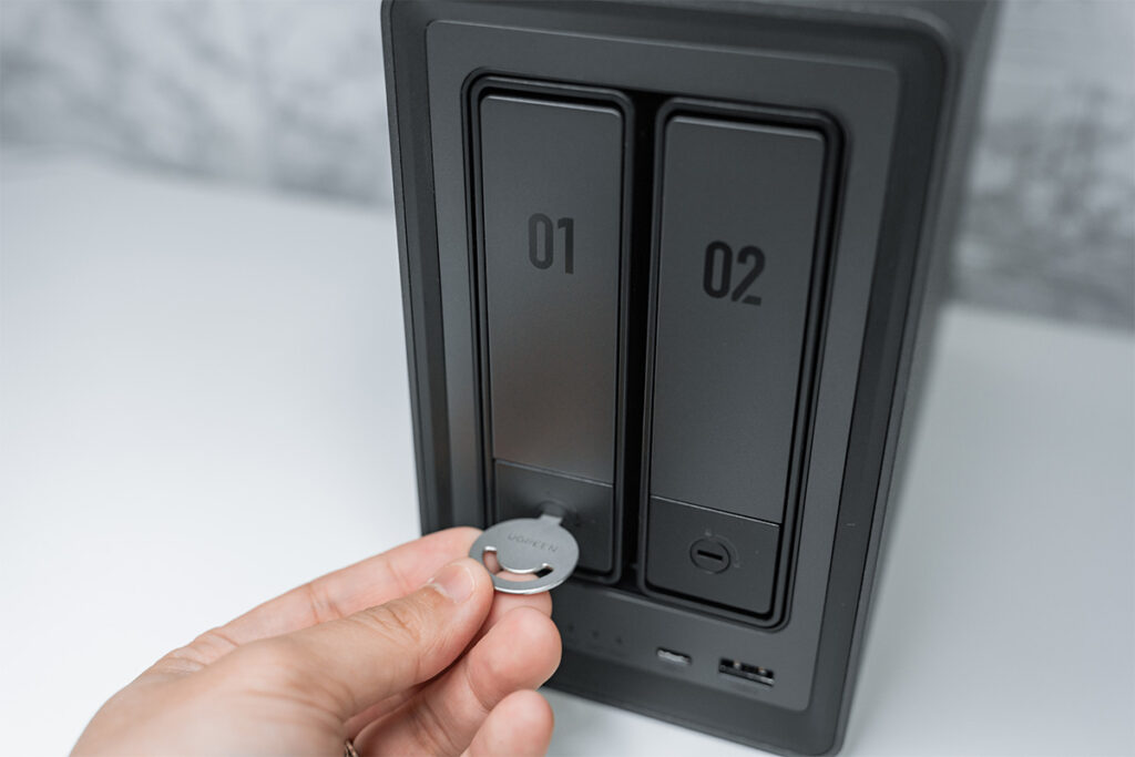 UGREEN NASync DXP2800 レビュー