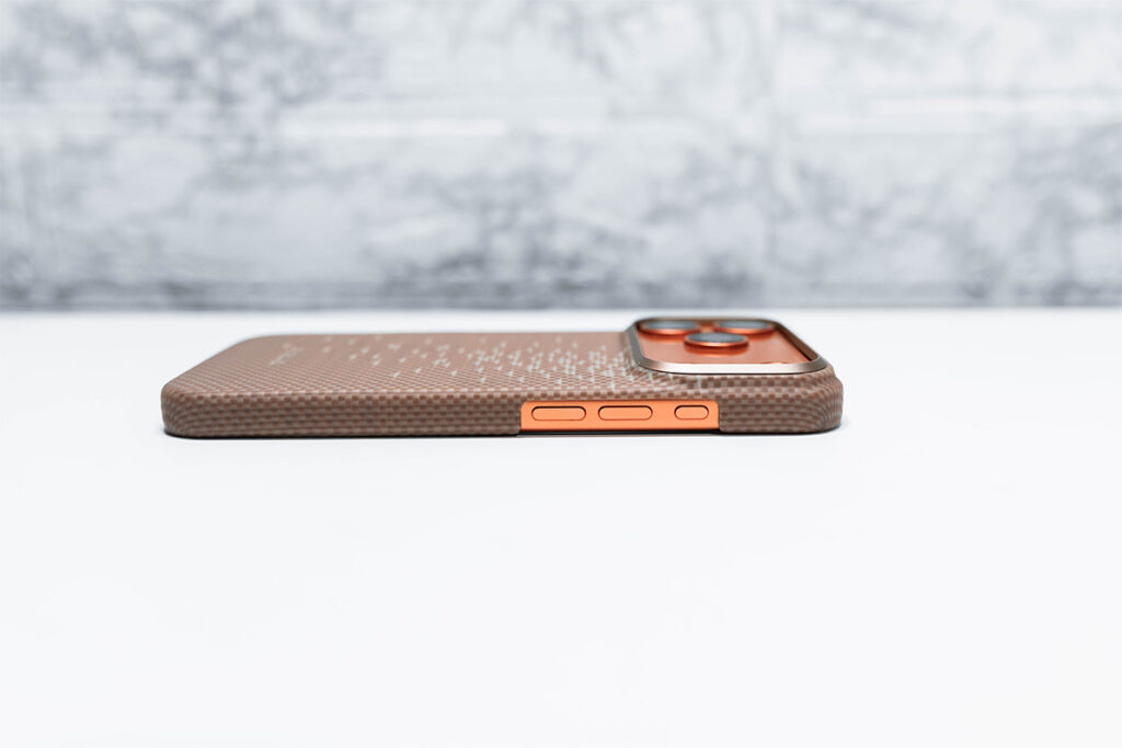 PITAKA 浮光躍金 Edge Case レビュー