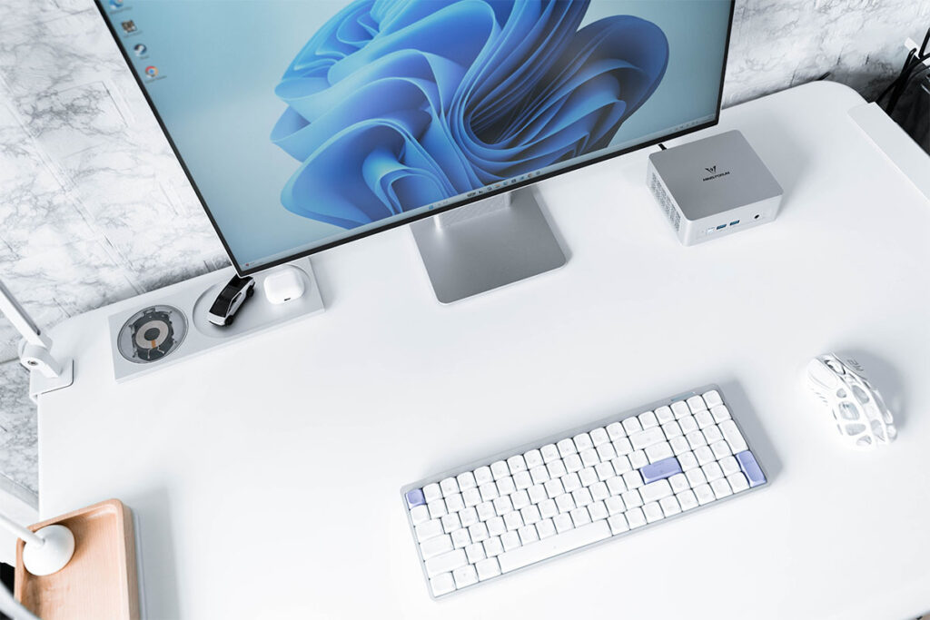 MINISFORUM UM750L Slim レビュー