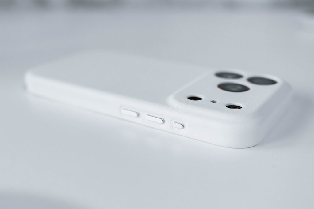 TRINITY iPhone 17 Pro用ケース レビュー