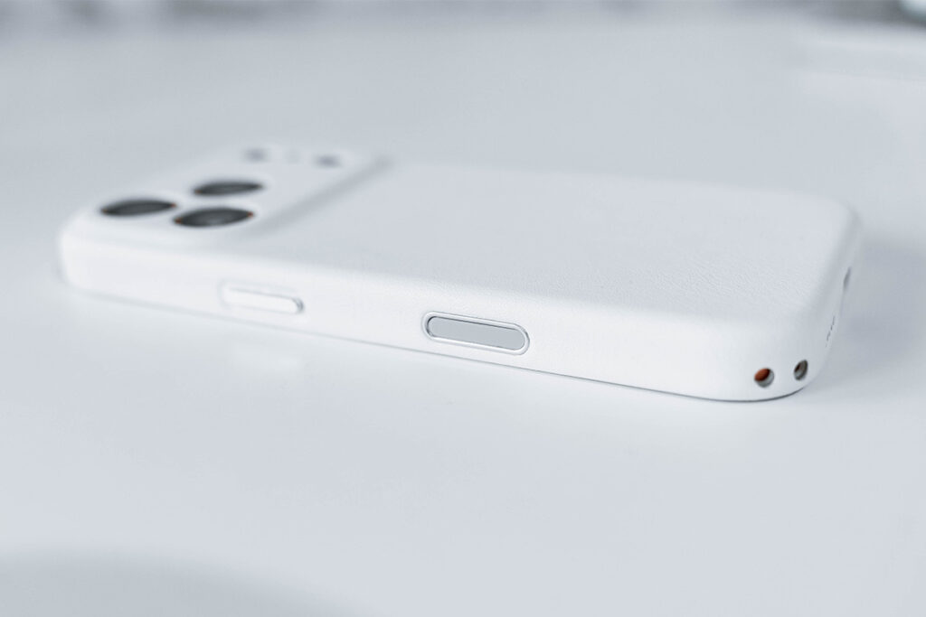 TRINITY iPhone 17 Pro用ケース レビュー