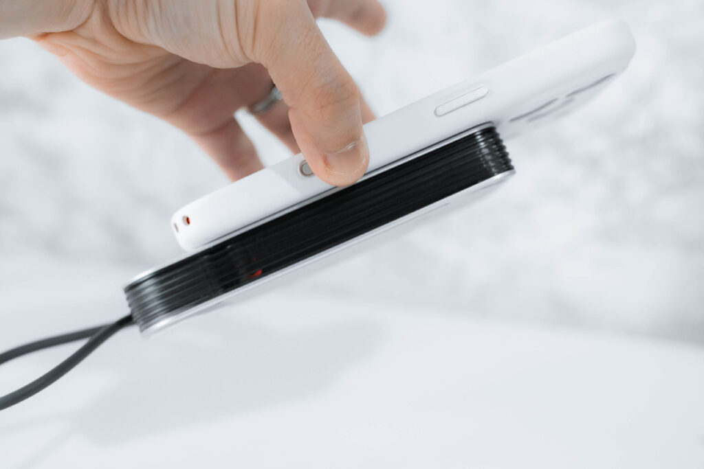 TRINITY iPhone 17 Pro用ケース レビュー