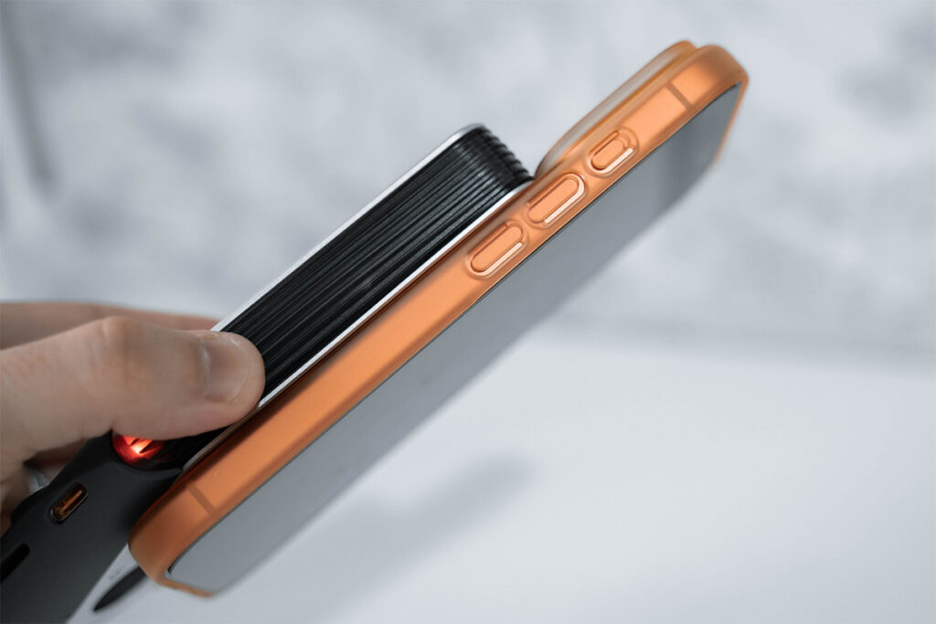 TRINITY iPhone 17 Pro用ケース レビュー