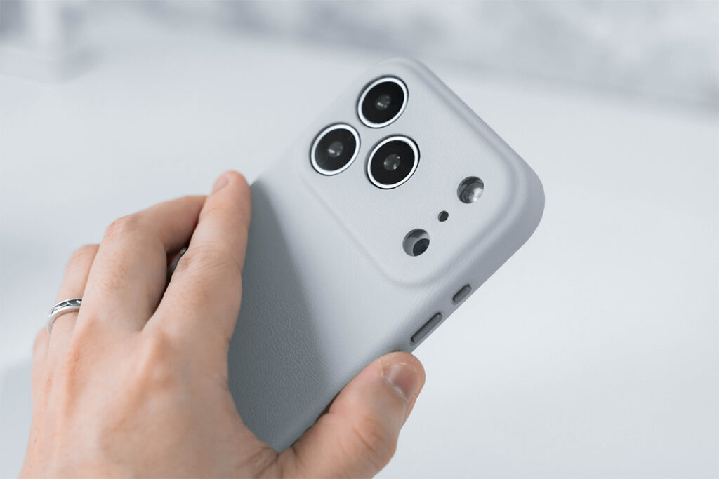 TRINITY iPhone 17 Pro用ケース レビュー