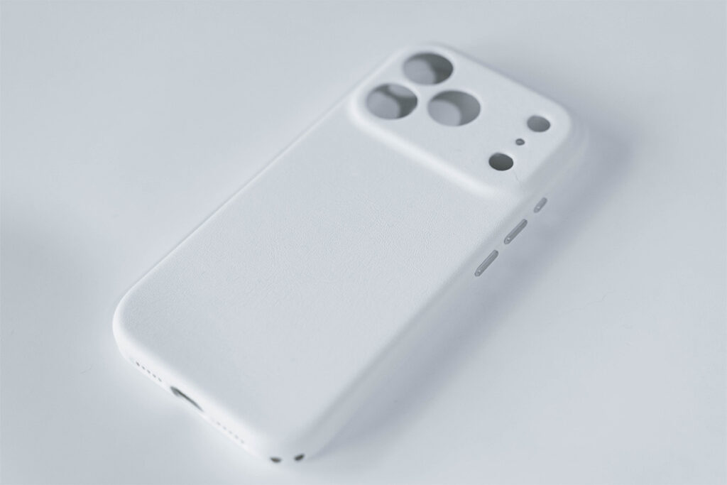 TRINITY iPhone 17 Pro用ケース レビュー