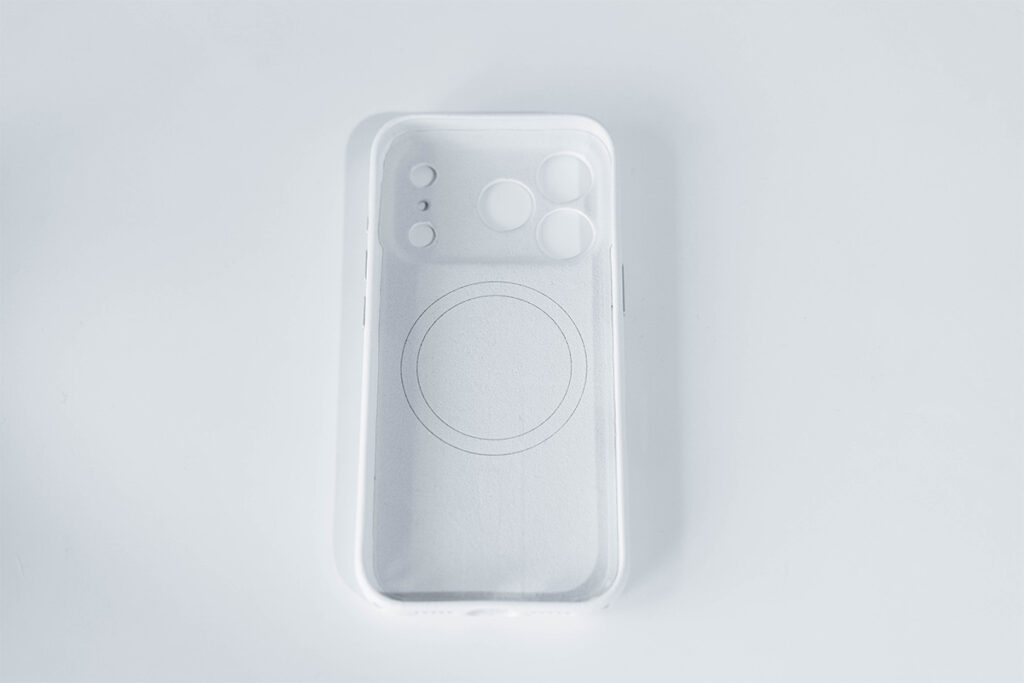 TRINITY iPhone 17 Pro用ケース レビュー