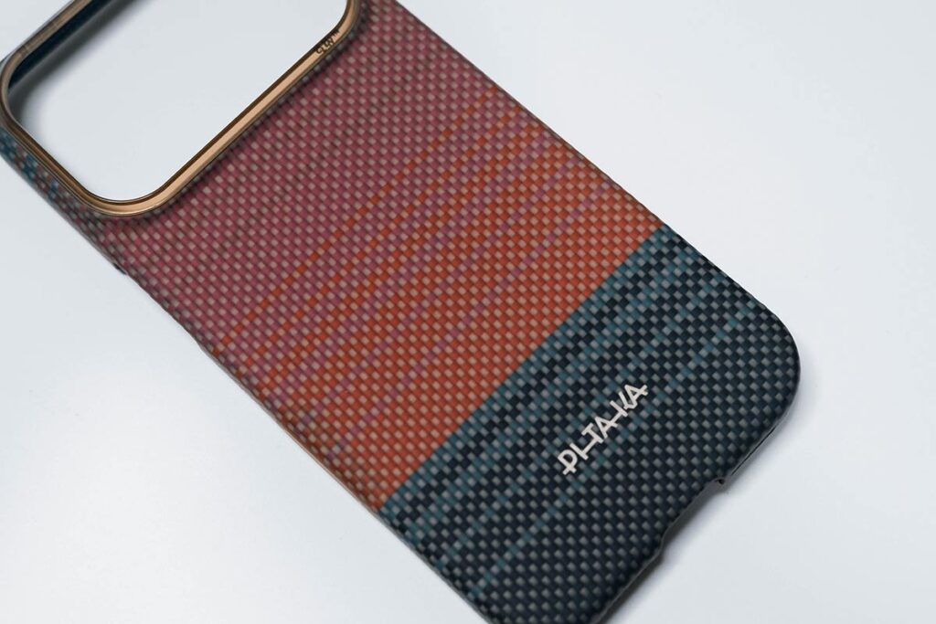 PITAKA Edge Case California Dream レビュー
