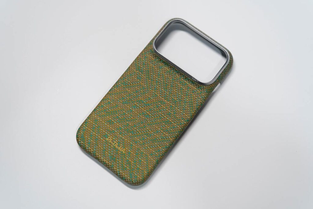 PITAKA Edge Case 麦穂のゆらぎレビュー