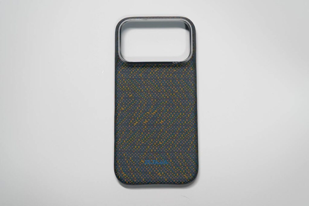 PITAKA Edge Case 麦穂のゆらぎレビュー
